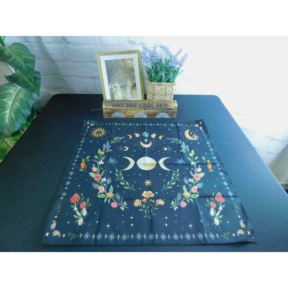 Celestial Moon Phase Altar Cloth 19" Square for Tarot Divination Starry Night De - Picture 3 of 9